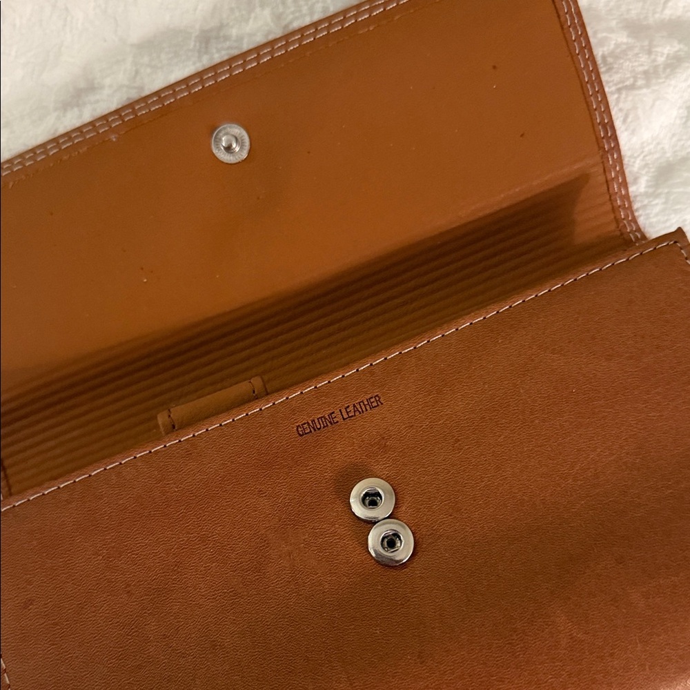 Relativity Brown Wallet - Picture 2 of 6